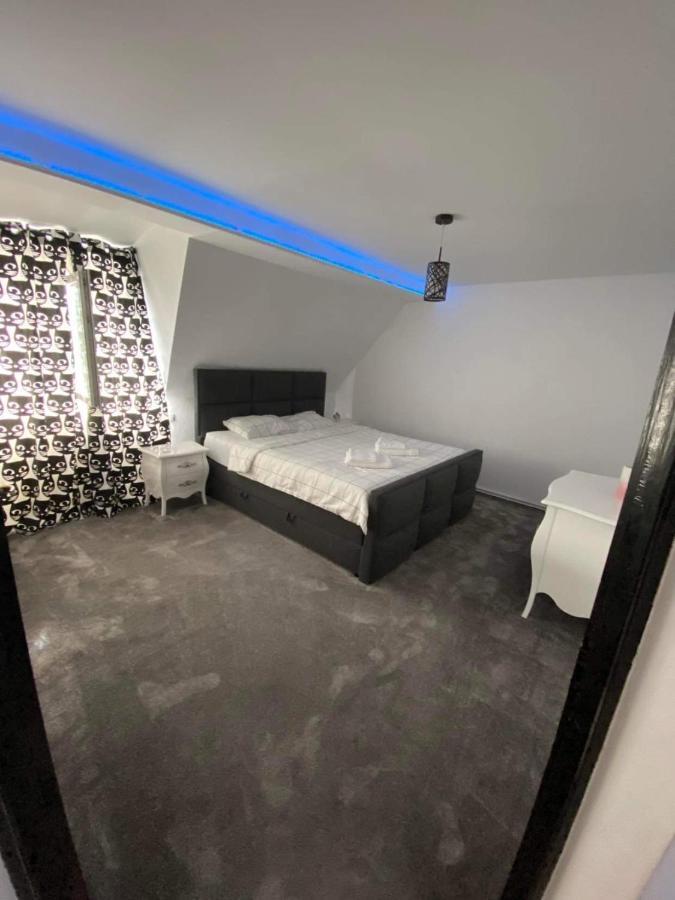 Apartament Ema Bistriţa Екстериор снимка