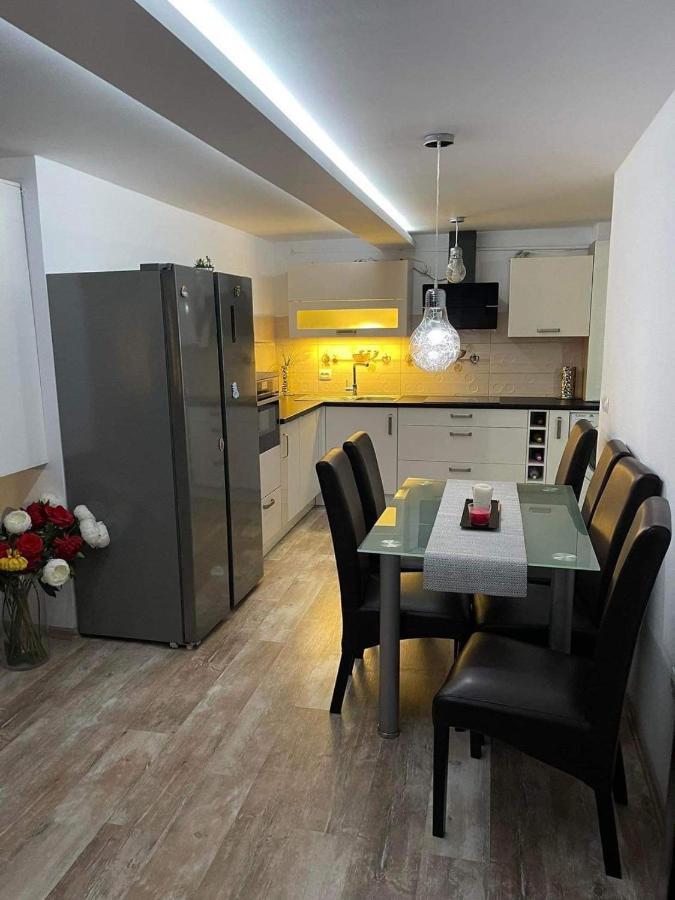Apartament Ema Bistriţa Екстериор снимка